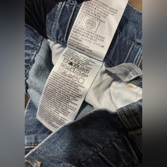 Levi's High Waisted /Paperbag Waist Straight Leg Jeans, Dark Wash, Size 29 - Picture 7 of 9